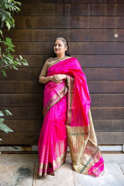 Best for weddings, muhurtams, receptions, parties, formal and informal gatherings, cocktails, music, concerts, dance performances, best for home makers, corporate professionals, architects, musicians, dancers, performers, theatre artists, art lovers.