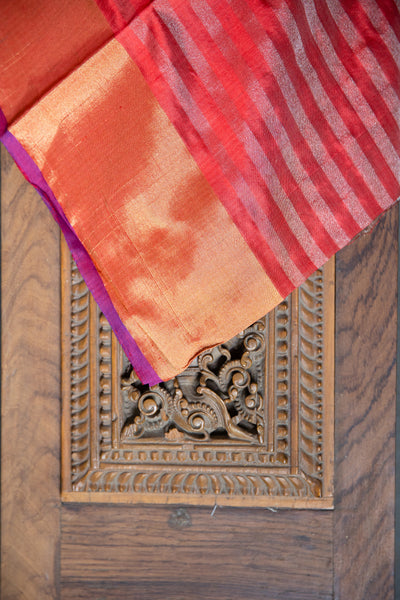 Best for both formal and informal occasions, sangeet, mehendi, cocktails, parties, music concerts, dance concerts, dramas and many more