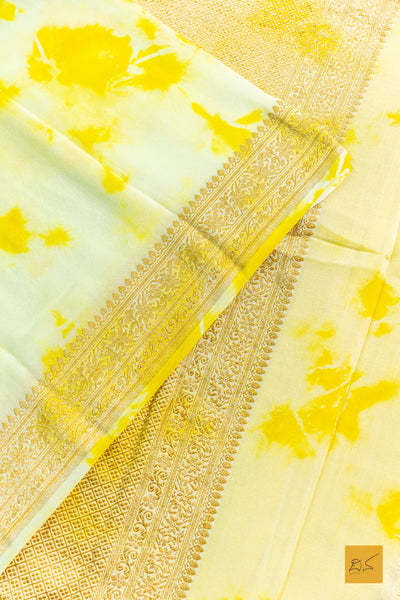 Sevanthi- Yellow Banarasi Georgette Printed Handwoven Saree