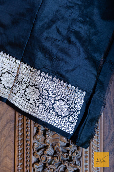 Indian wedding, festivals, handwoven saree for classical music singers, dancers, architects, saree connoisseurs, saree collectors, brides, bridesmaids. This is a pure katan silk saree which has a very soft drape and can be accessorised with diamonds, peals, precious stone jewellery depending on the occasion. Looks dressy with a gajra too. Traditional yet contemporary in its look.