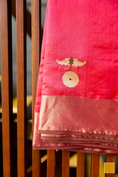 Who does not love Red? This crimson red chanderi silk saree is a must for your wardrobe. The eknaliya buttas complete the saree look. Very soft and easy to drape. This saree suits both formal and informal occasions.   Fabric- Pure silk