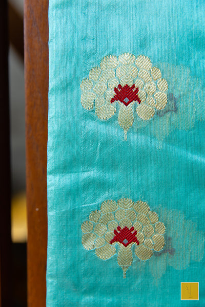 This is a gorgeous Handwoven Chanderi Silk Saree With Meenakari Buttas. New trend of Silk Saree designs, Silk Saree for artists, art lovers, architects, saree lovers, Saree connoisseurs, musicians, dancers, doctors, Silk Saree, indian saree images, latest sarees with price, only saree images, new Silk saree design.