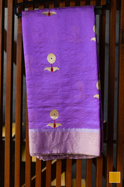This is a gorgeous Handwoven Chanderi Silk Saree With Meenakari Buttas. New trend of Silk Saree designs, Silk Saree for artists, art lovers, architects, saree lovers, Saree connoisseurs, musicians, dancers, doctors, Silk Saree, indian saree images, latest sarees with price, only saree images, new Silk saree design.