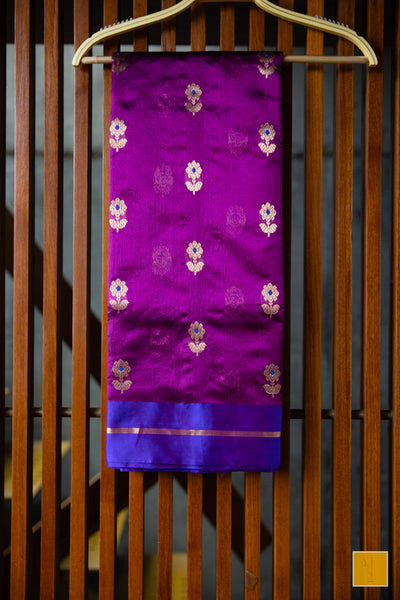 This is a gorgeous Magenta - lavender chanderi pure silk handwoven saree. New trend of Silk Dupatta designs, Silk Dupatta for artists, art lovers, architects, dupatta lovers, Dupatta connoisseurs, musicians, dancers, doctors, Silk dupatta, indian dupatta images, latest dupattas with price, only dupatta images, new Silk dupatta design.