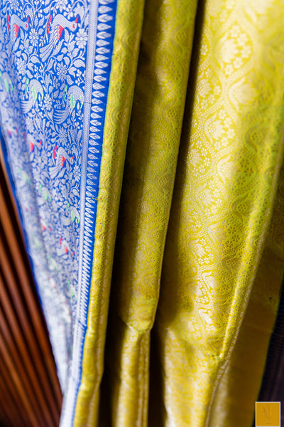 This is a beautiful Banarasi khimkhab katan silk handwoven saree. Traditional yet contemporary in it's look. Indian wedding, festivals, handwoven saree for classical music singers, dancers, architects, saree connoisseurs, saree collectors, brides, bridesmaids.