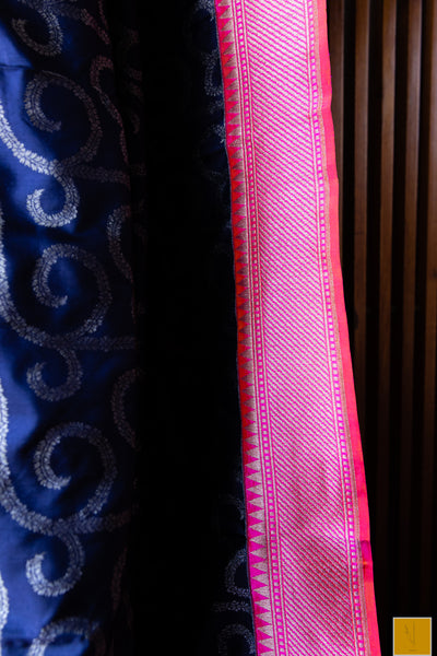 This is a beautiful Banarasi katan silk handwoven saree with ektara weave. Traditional yet contemporary in it's look. Indian wedding, festivals, handwoven saree for classical music singers, dancers, architects, saree connoisseurs, saree collectors, brides, bridesmaids.