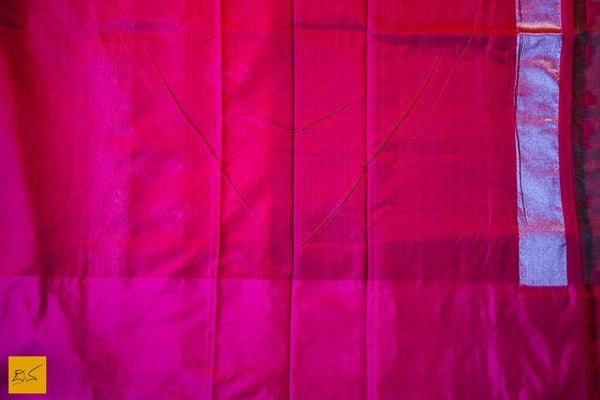 This is a gorgeous Banarasi Linen Silk handwoven Saree with zari checks woven on the body. The body is woven in linen and the border, pallu and blouse are woven in silk. The blouse is in red colour with woven border. New trend of Banarasi Saree designs, Banarasi Saree for artists, art lovers, architects, saree lovers, Saree connoisseurs, musicians, dancers, doctors, Banarasi silk saree, indian saree images, latest sarees with price, only saree images, new Banarasi saree design.