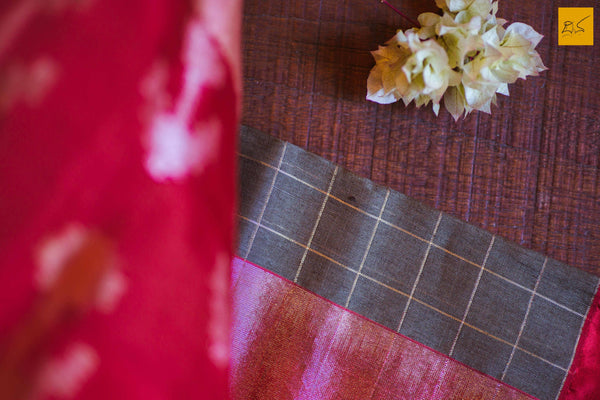 This is a gorgeous Banarasi Linen Silk handwoven Saree with zari checks woven on the body. The body is woven in linen and the border, pallu and blouse are woven in silk. The blouse is in red colour with woven border. New trend of Banarasi Saree designs, Banarasi Saree for artists, art lovers, architects, saree lovers, Saree connoisseurs, musicians, dancers, doctors, Banarasi silk saree, indian saree images, latest sarees with price, only saree images, new Banarasi saree design.