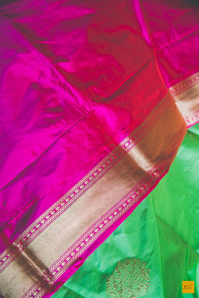 This is a beautiful katan silk banarasi sari with a pink border and kadhwa motifs. It's speciality is its Kadhiyal border. It is dyed and woven with different colour which makes it the authentic Kadhiyal. New trend of Banarasi Saree designs, Banarasi Saree for artists, art lovers, architects, saree lovers, Saree connoisseurs, musicians, dancers, doctors, Banarasi Katan silk saree, indian saree images, latest sarees with price, only saree images, new Banarasi saree design.