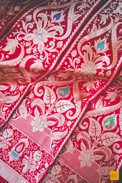 This is a wonderful pure handloom georgette banarasi lehenga in combination with red. New trend of Banarasi lehengas designs, Banarasi lehengas for artists, art lovers, architects, lehengas lovers, lehengas connoisseurs, musicians, dancers, doctors, Banarasi Katan silk lehengas, indian lehengas images, latest lehengass with price, only lehengas images, new Banarasi lehengas design.