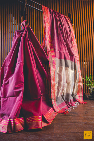 This is a wonderful Maheshwari Silk Cotton handwoven saree. New trend of Maheshwari Silk Cotton saree designs, Maheshwari Silk Cotton saree for artists, art lovers, architects, saree lovers, saree connoisseurs, musicians, dancers, doctors, Maheshwari Silk Cotton Katan silk saree, indian saree images, latest sarees with price, only saree images, new Maheshwari Silk Cotton saree design.
