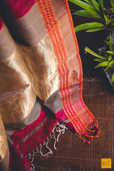 This is a wonderful Maheshwari Silk Cotton handwoven saree. New trend of Maheshwari Silk Cotton saree designs, Maheshwari Silk Cotton saree for artists, art lovers, architects, saree lovers, saree connoisseurs, musicians, dancers, doctors, Maheshwari Silk Cotton Katan silk saree, indian saree images, latest sarees with price, only saree images, new Maheshwari Silk Cotton saree design.