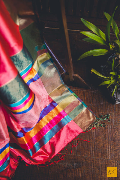 This is a wonderful Maheshwari Silk Cotton handwoven saree with half half design. New trend of Maheshwari Silk Cotton saree designs, Maheshwari Silk Cotton saree for artists, art lovers, architects, saree lovers, saree connoisseurs, musicians, dancers, doctors, Maheshwari Silk Cotton Katan silk saree, indian saree images, latest sarees with price, only saree images, new Maheshwari Silk Cotton saree design.
