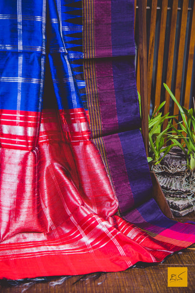 Indian wedding, festivals, handwoven saree for classical music singers, dancers, architects, saree connoisseurs, saree collectors, brides, bridesmaids. This is a pure raw (dupion)silk  saree which has a very soft drape and can be accessorised with diamonds, peals, precious stone jewellery depending on the occasion. Looks dressy with a gajra too. Traditional yet contemporary in its look.