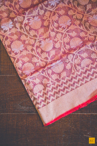 This is a gorgeous net Banarasi handwoven silk Saree with pink body and a red slevedge. New trend of Banarasi Saree designs, Banarasi Saree for artists, art lovers, architects, saree lovers, Saree connoisseurs, musicians, dancers, doctors, Banarasi silk saree, indian saree images, latest sarees with price, only saree images, new Banarasi saree design.