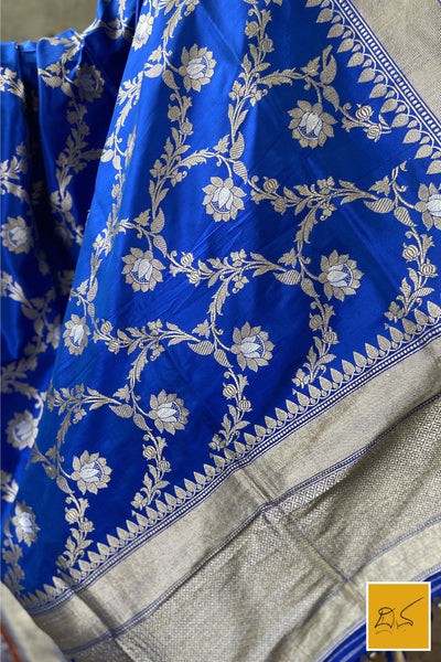 This is a gorgeous a blue banarasi katan silk handwoven dupatta with kadhwa meenakari buttas. New trend of Silk Dupatta designs, Silk Dupatta for artists, art lovers, architects, dupatta lovers, Dupatta connoisseurs, musicians, dancers, doctors, Silk dupatta, indian dupatta images, latest dupattas with price, only dupatta images, new Silk dupatta design.