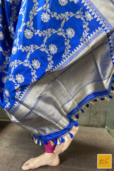 This is a gorgeous a blue banarasi katan silk handwoven dupatta with kadhwa meenakari buttas. New trend of Silk Dupatta designs, Silk Dupatta for artists, art lovers, architects, dupatta lovers, Dupatta connoisseurs, musicians, dancers, doctors, Silk dupatta, indian dupatta images, latest dupattas with price, only dupatta images, new Silk dupatta design.