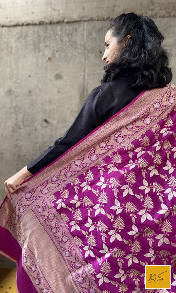 This is a gorgeous a pink banarasi katan silk handwoven dupatta with kadhwa meenakari buttas. New trend of Silk Dupatta designs, Silk Dupatta for artists, art lovers, architects, dupatta lovers, Dupatta connoisseurs, musicians, dancers, doctors, Silk dupatta, indian dupatta images, latest dupattas with price, only dupatta images, new Silk dupatta design.