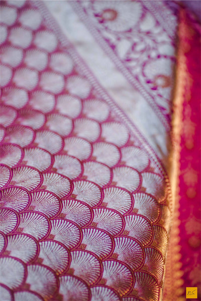 A beautiful katan silk banarasi handwoven sari with a pink body. New trend of Banarasi Saree designs, Banarasi Saree for artists, art lovers, architects, saree lovers, Saree connoisseurs, musicians, dancers, doctors, Banarasi Katan silk saree, indian saree images, latest sarees with price, only saree images, new Banarasi saree design.