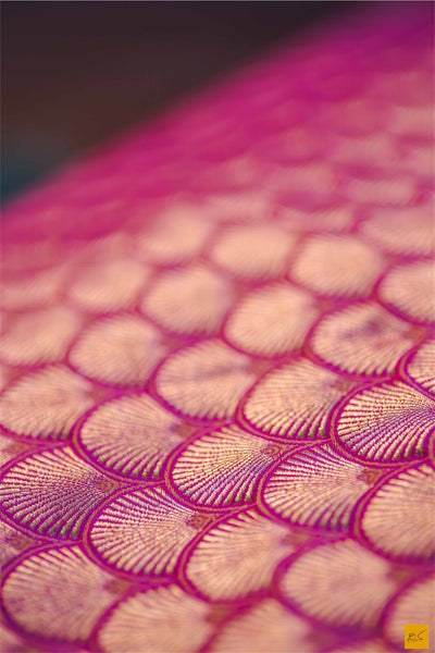 A beautiful katan silk banarasi handwoven sari with a pink body. New trend of Banarasi Saree designs, Banarasi Saree for artists, art lovers, architects, saree lovers, Saree connoisseurs, musicians, dancers, doctors, Banarasi Katan silk saree, indian saree images, latest sarees with price, only saree images, new Banarasi saree design.