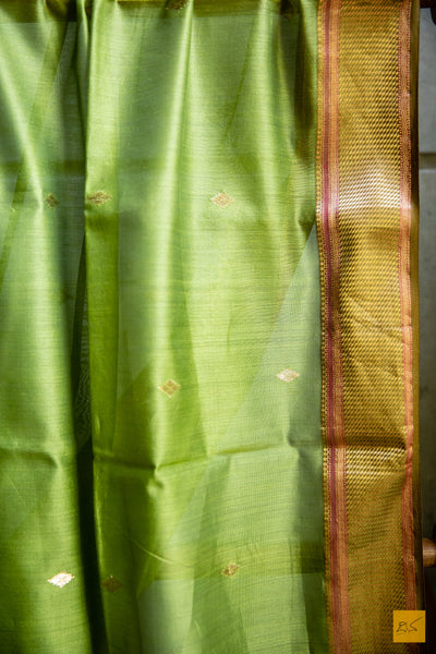  Perfect for informal gahterings, parties, music concerts, drama, dance concerts. This saree can be perfect for formal gatherings too when paired with brocade blouses.Soft and easy to drape. Comfortable to drape the whole day. Liked by architects, doctors, corporate professionals, artists, home makers, professionals. Suits parties, small events, music and dance concerts, drama and so on