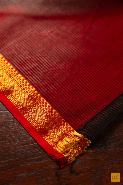 Kaali- Green-Red Maheshwari Garbh Reshmi Handwoven Saree