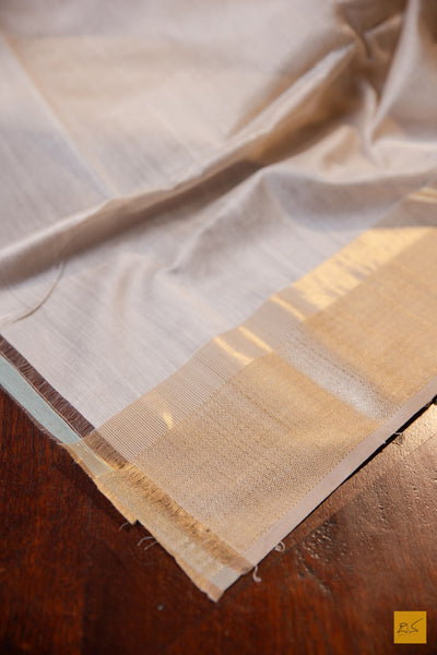 Uma- Golden Maheshwari Silk Cotton Handwoven Saree