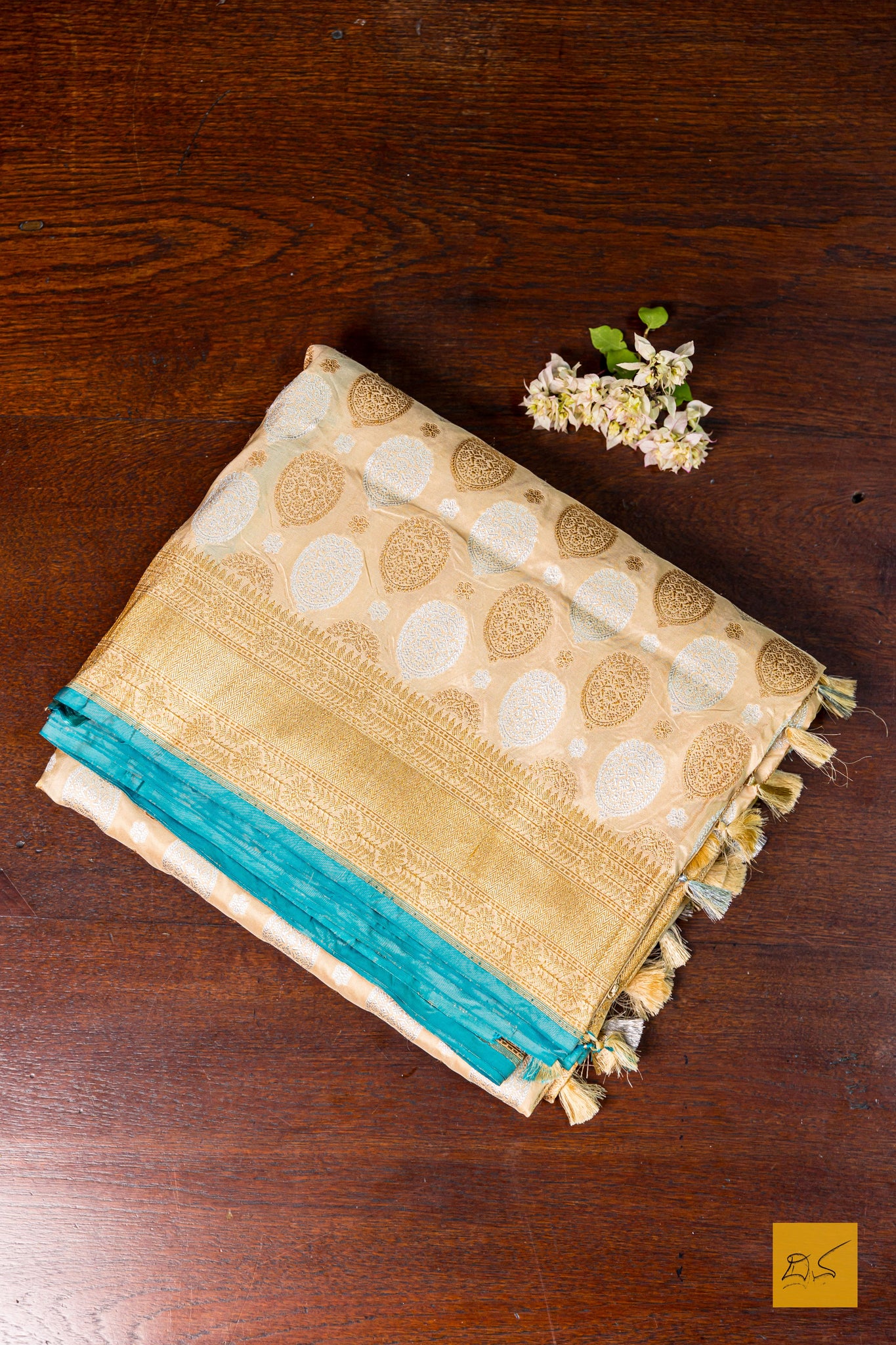 Basanthi- Off White Banarasi Katan Silk Handwoven Saree