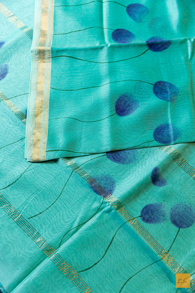 Jivika- Green Maheshwari Hand Painted Silk Cotton Handwoven Saree