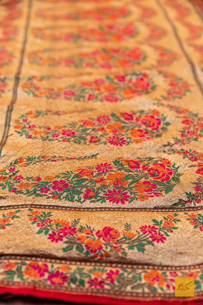 Thripurambika- Red Banarasi Georgette Handwoven Saree
