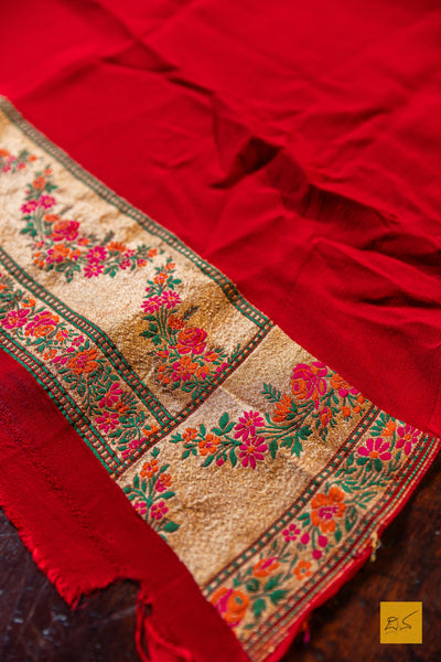 Thripurambika- Red Banarasi Georgette Handwoven Saree