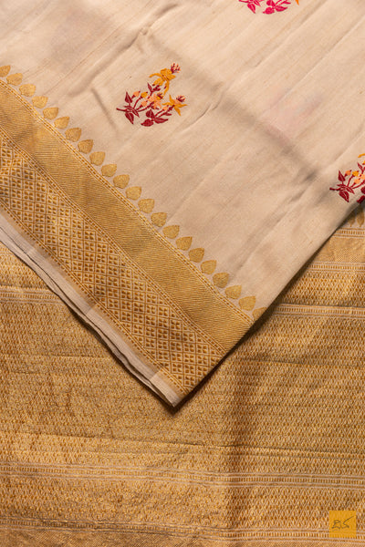 Vineetha- Off White Banarasi Tusser Silk Handwoven Saree