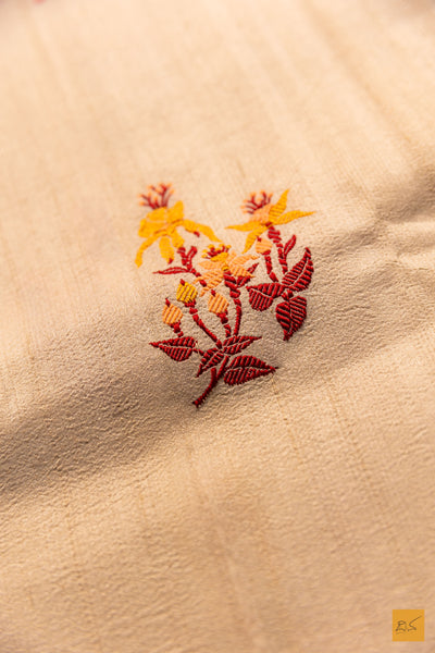 Vineetha- Off White Banarasi Tusser Silk Handwoven Saree