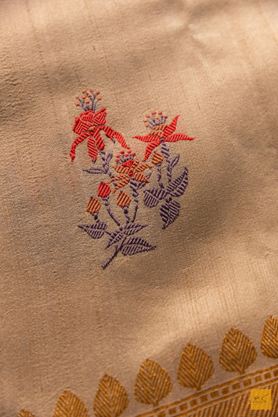 Vineetha- Off White Banarasi Tusser Silk Handwoven Saree