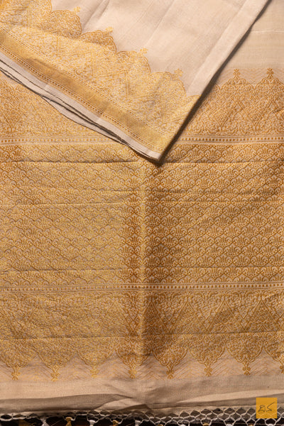 Vinutha- Off White Banarasi Tusser Silk Handwoven Saree