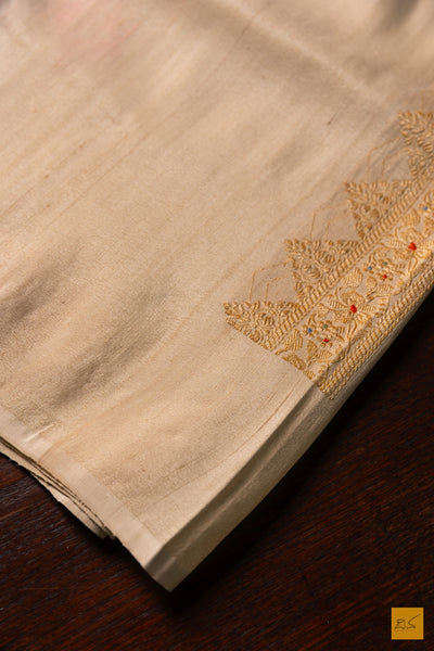 Vasudha- Off White Banarasi Tusser Silk Handwoven Saree