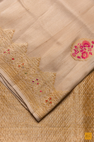 Vasudha- Off White Banarasi Tusser Silk Handwoven Saree