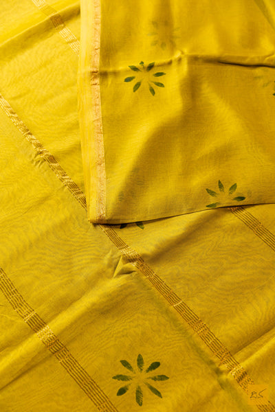 Alaka- Yellow Maheshwari Hand Painted Silk Cotton Handwoven Saree