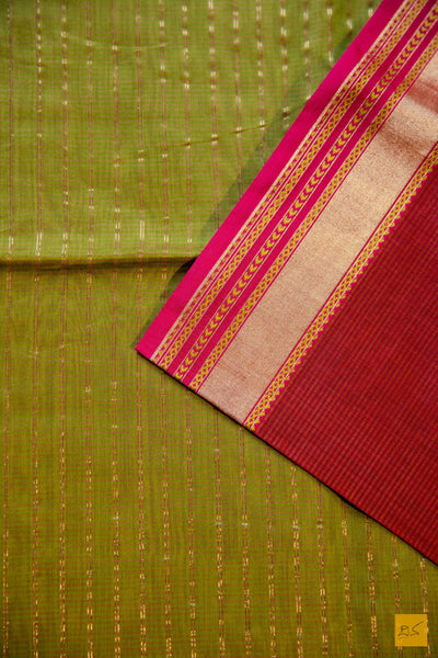 Mahalakshmi- Red Maheshwari Silk Cotton Handwoven Saree