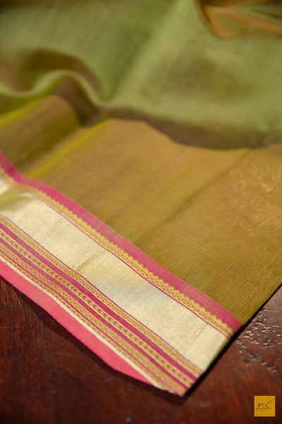 Mahalakshmi- Red Maheshwari Silk Cotton Handwoven Saree