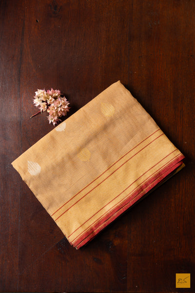 Trisha- Offwhite Banarasi Pure Cotton Handwoven Saree