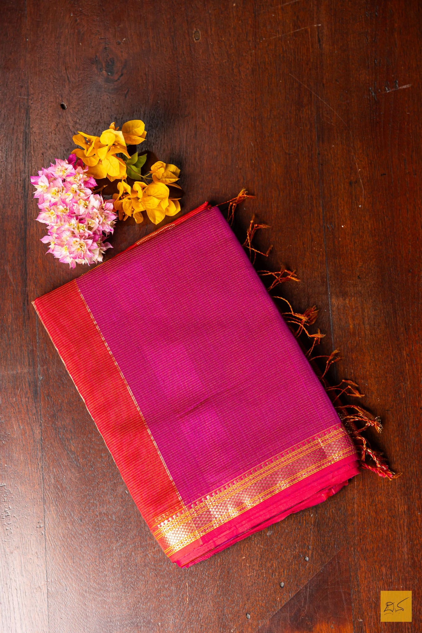 Smrithi- Pink Maheshwari Silk Cotton Handwoven Saree