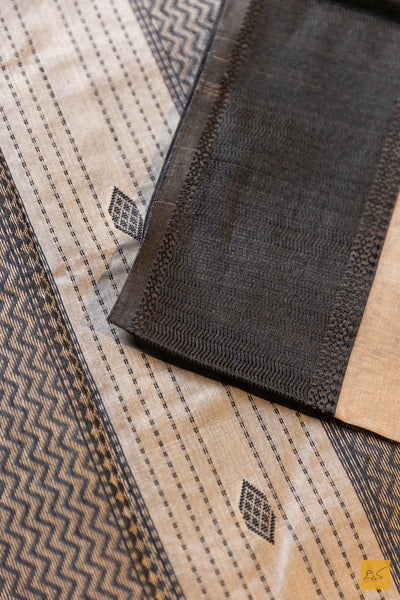 Padmamala- Off White Maheshwari Silk Cotton Handwoven Saree