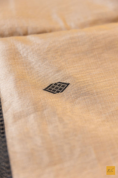 Padmamala- Off White Maheshwari Silk Cotton Handwoven Saree