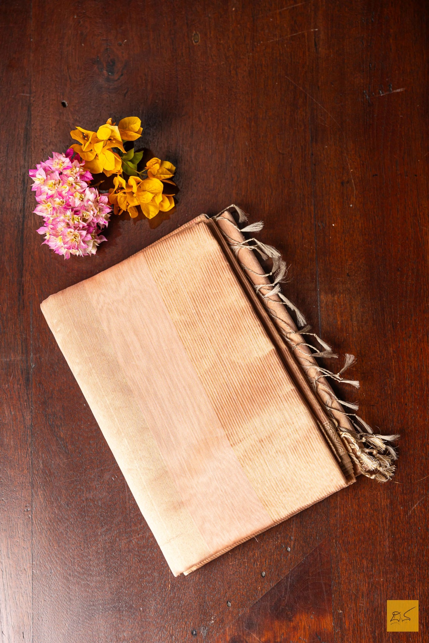 Padmavathi- Peach Tissue Maheshwari Silk Cotton Handwoven Saree