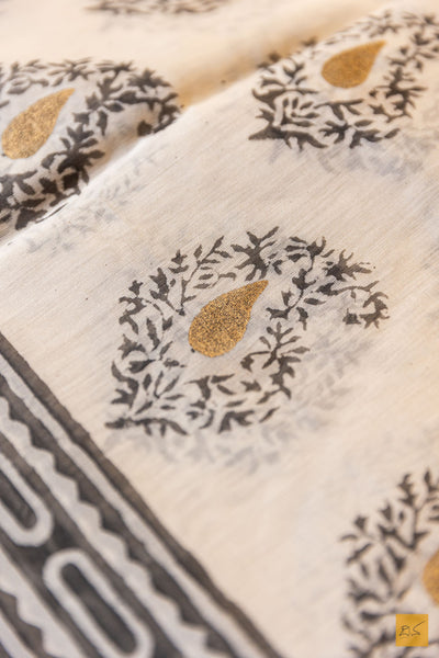 Gauthami- Off White Printed Maheshwari Silk Cotton Handwoven Saree