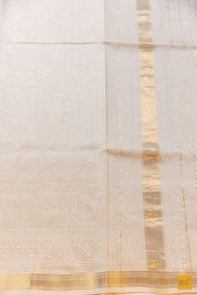 Jahnavi- Off White Printed Maheshwari Silk Cotton Handwoven Saree