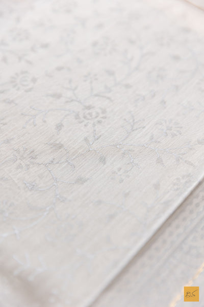 Jahnavi- Off White Printed Maheshwari Silk Cotton Handwoven Saree