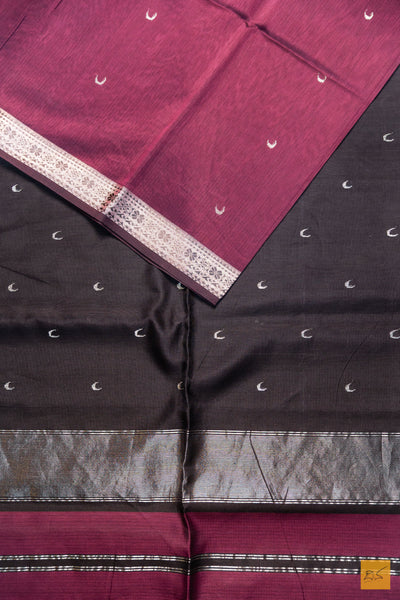 Dharini- Maroon Maheshwari Silk Cotton Handwoven Saree