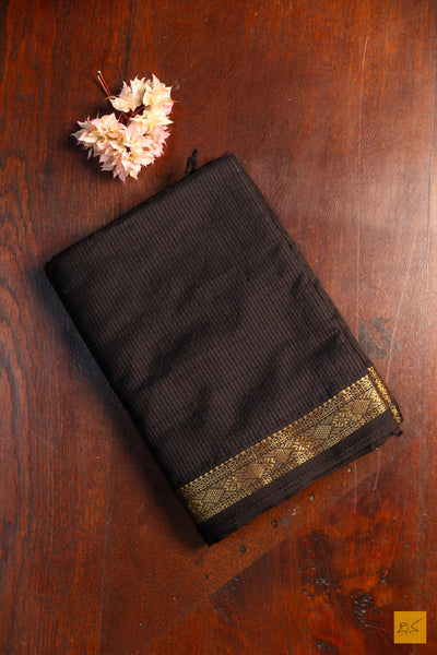 Swaroopa- Black- Brown Maheshwari Garbh Reshmi Handwoven Saree